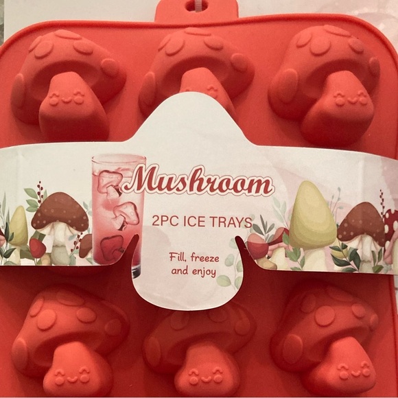 2 Mushroom Silicone Mold Trays-  - NIP - Picture 4 of 4